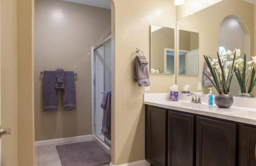 Gated townhouse with heated pool, hot tub, near US60 - Foto 16