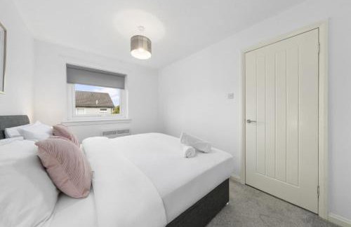 Serviced Apartment in Lanarkshire Close to M8 M74 with Free Parking - Long Stays Available - Foto 19