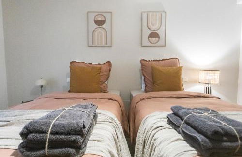 Loft Station Parking Video Projector near Tours - Photo 1