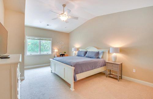 Spacious Lake Keowee Home Boat Slip and Pool Access - Foto 15