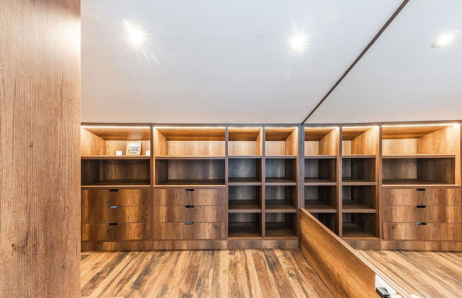 Luxury Living in Shkoder s Historic Heart - Photo 53