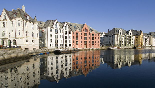 Tour à cidade de Alesund em ônibus turístico Hop-On Hop-Off - Foto 2