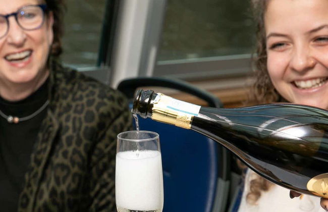 Cruzeiro com degustação de vinhos e queijos - Foto 1