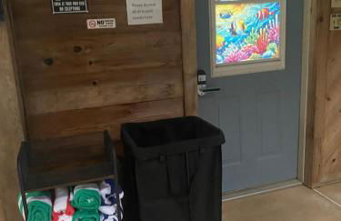 Caseville Splash & Sand Pool House - Photo 16