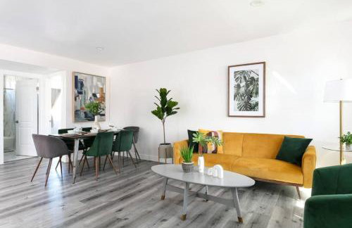 Luxury 3BR Condo Near Americana and Galleria - Foto 1