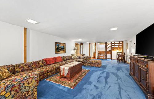 Spacious 6 Bedroom Chalet Near Holiday Valley - Foto 49