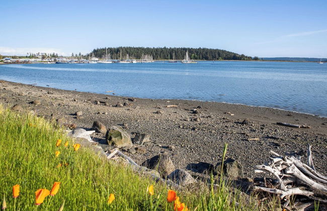 The Little Pink House by Avantstay Water Views - Foto 19