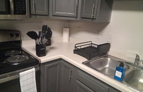 Modern Space Great For Extended Stays Pool & Gym - Foto 8