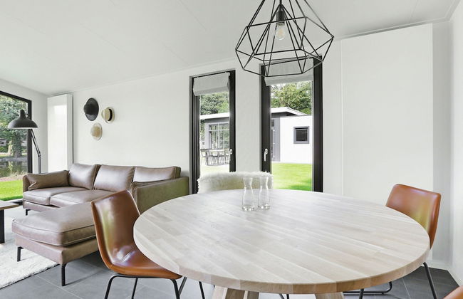 Modern Chalet With a Smart TV Near Forest - Foto 11