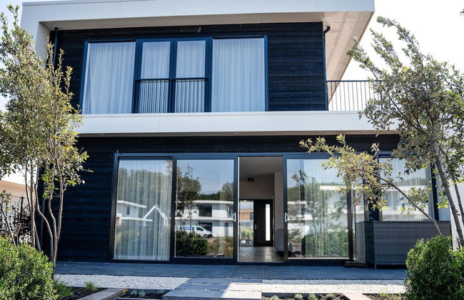 Water Villa With Garden and Jetty Near Harderwijk - Photo 36