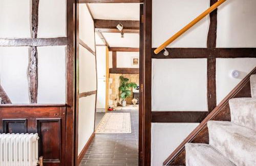 Cotswold Cheltenham, whole house with hot tub - Photo 58