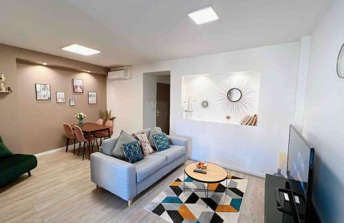 Accueillant T2 rénové clim centre ville terrasse - Foto 2