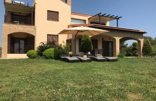M Varkes Villa - Foto 2