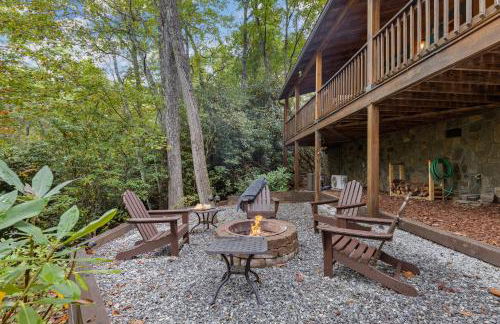 Deck, Fire Pit and Game Room! Wooded Cashiers Escape - Foto 29