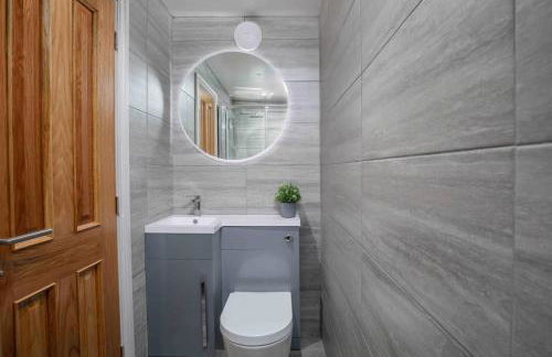 Spacious, High Spec & Modern - Foto 10