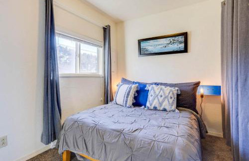 Ocean Front Duplex with Views! Dog Friendly -Surfside Cottage North - Foto 13