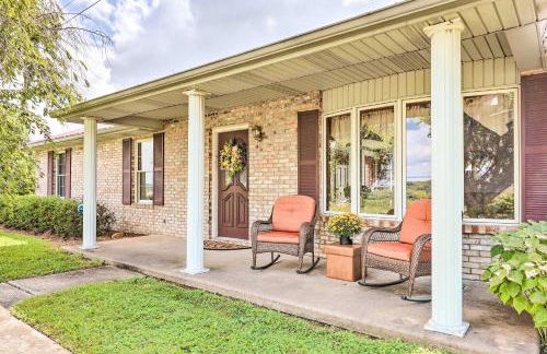 Charming Williamstown Retreat with Private Yard - Foto 2