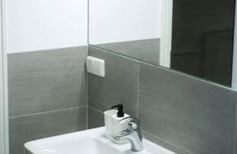 Central, cozy & beautiful designed 2-rooms Apt. near river - Foto 8