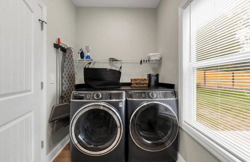 Brand New Cozy FirePit Home Near Fort Moore - Foto 6