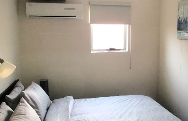 Sleek apartment Unit 87 - Photo 5