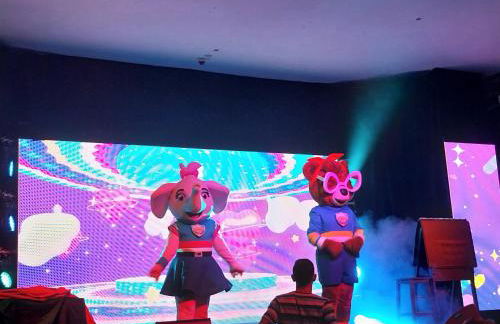 Family breaks at Rockley Park with Prosecco and a box of chocolates on arrival - Photo 27