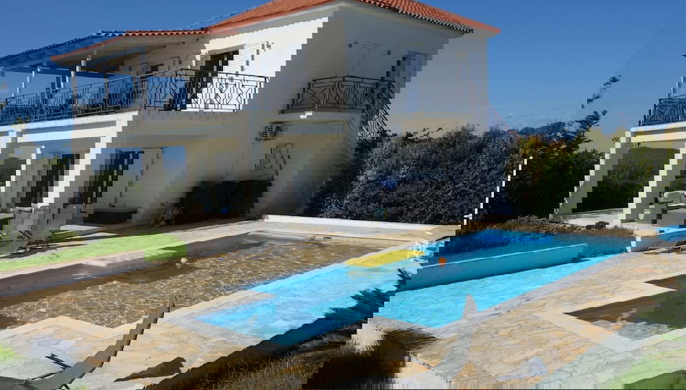 Elegant Villa in Evangelismos with Pool & Garden near Sea Beach - Foto 1, Profilbild