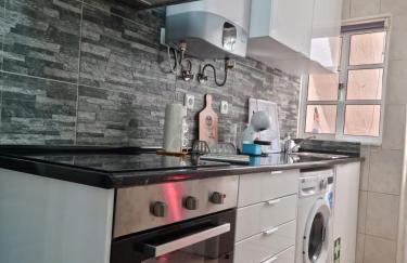 "Apartamentos do Farol" com vista para o mar - Foto 6