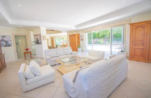 Charmante villa avec grande piscine au calme - Foto 14