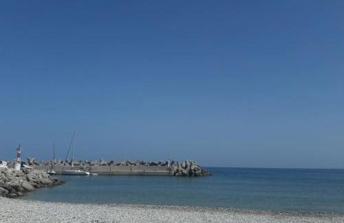 Little Penthouse with Open Terrace - Photo 35