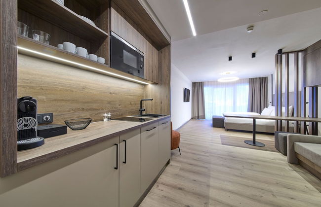 LH Suites Aparthotel - NEW since 2025 - Foto 15