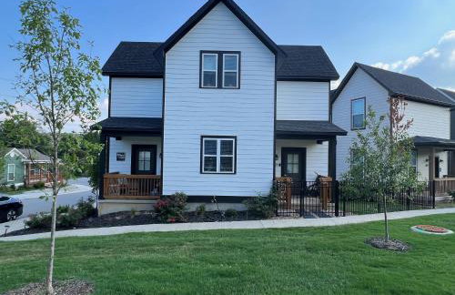 New Centennial Park Luxury Smart Home w Courtyard - Foto 1