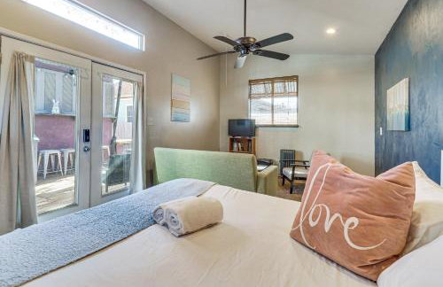 Deck and Home Office Walkable Albuquerque Home - Photo 14