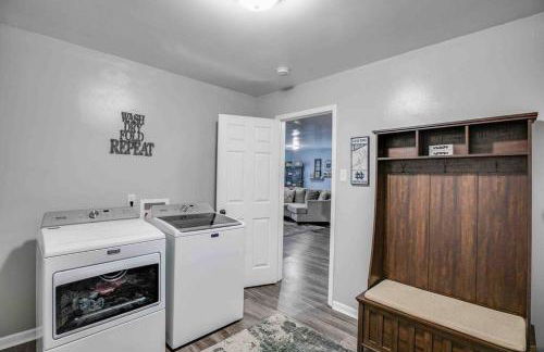 Newly Updated Smart Home 1 mile from ND & Eddy St - Foto 11