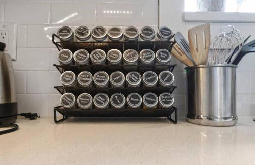 Modern Tropical Pool House North Miami Hot Tub - Foto 6