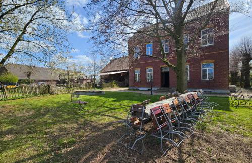 Das alte Herrenhaus auf dem Bio-Bauernhof - Foto 23