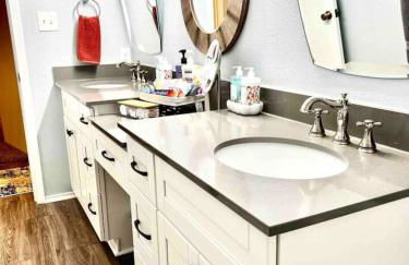 Pool Theater Convenient Location 4bedroom2 bath - Foto 22