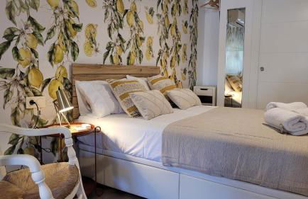 "COZY HOME", TERRACE, PARKING and POOL - Photo 13