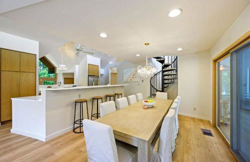 Modern Home Walk to Downtown, Hot Tub & GameRoom - Foto 15