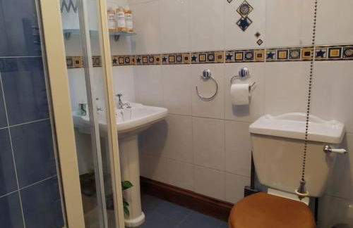 Bronte Stables - Cozy period house with parking and walled garden - Foto 23