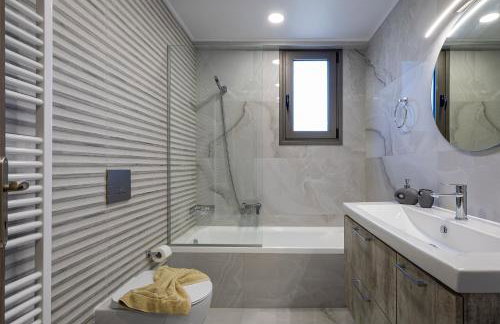 Chris and Stratos villa with private ecologic pool and kid's playground! - Foto 11