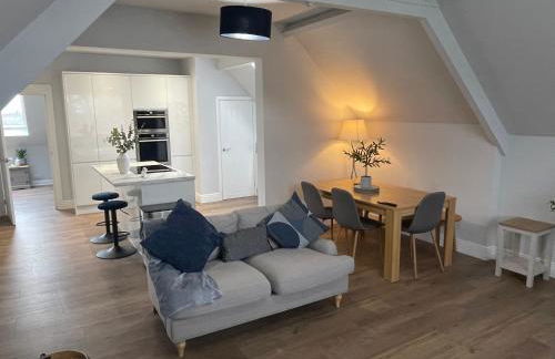 Ideal Contractor Business & Family Friendly 2-Bed Apartment Quiet & Spotless with Fast WiFi Large Screen Smart TV - Foto 35