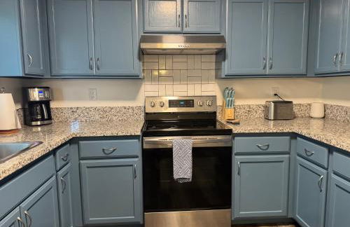 Aloha Hale - Photo 18