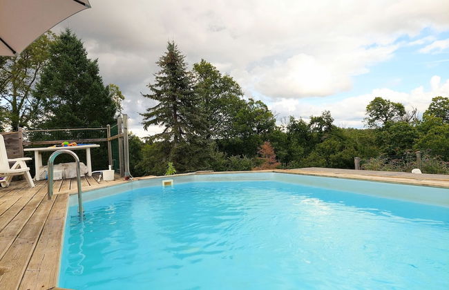 Holiday Home in Haute-vienne Near Nature Park - Foto 18