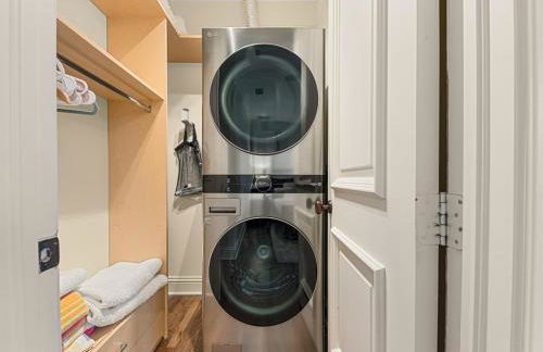 Near the Beach • Pool & Jacuzzi • Waterfront Villa - Foto 65