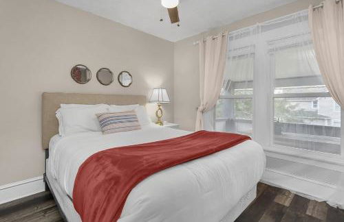 Chic 2BR near DT, 8 min walk to Park&Conservatory - Foto 18