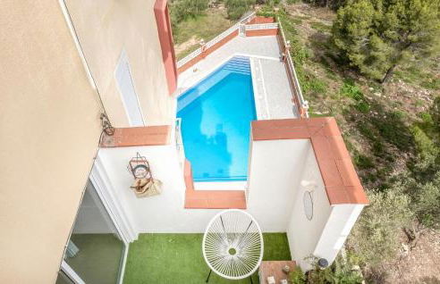 Amazing Apartment In Sant Pere De Ribes - Photo 10