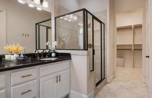 Modern Luxury Townhome in Uptown Galleria - Foto 37