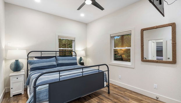 Van Kirk Cove 6 BDR Stunner! - Foto 2, Habitación