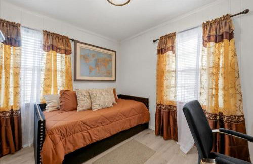 Spacious Backyard • Alfresco Dining • Pet Friendly - Foto 34