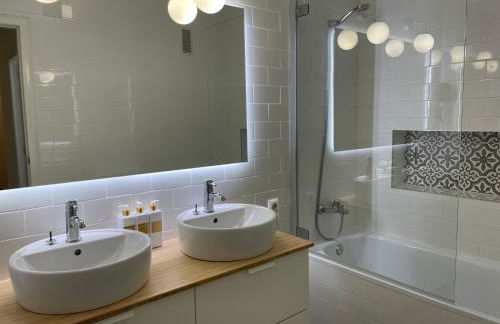 EPIS - large luxury apartment with sea view - Photo 25